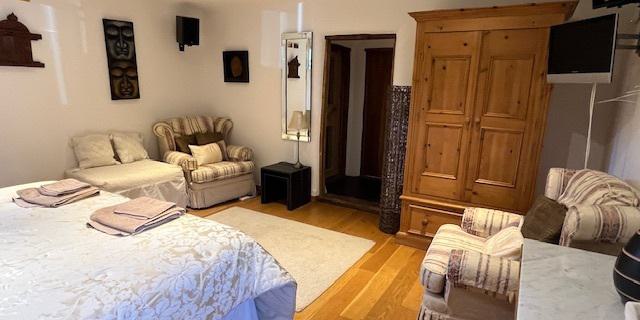 Bedroom 6 annex room, twin or super king plus  comfortable single sofa bed en suite