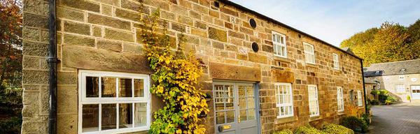 Carpenters Cottage front of cottage1220x620 466787880