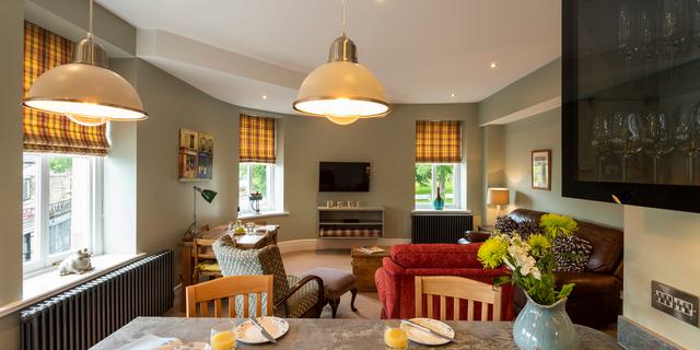 DCS8964 Apartment 2 Lounge Kitchen 2000px