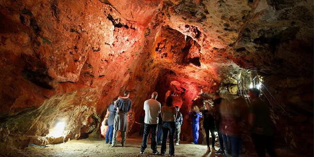 Great Masson Cavern Tour Heights of Abraham 1908342275