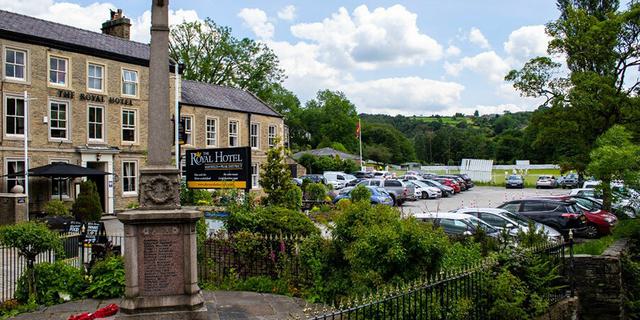 Hayfield C C Site the royal and cricket resized 1530973741